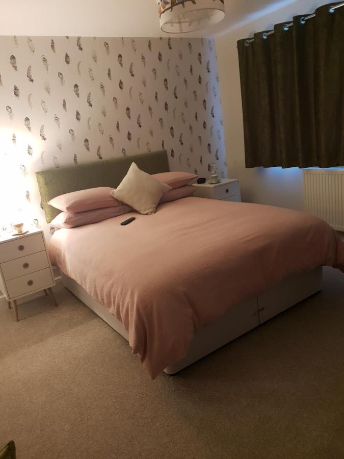 Goshens Farm B&B Wootton Bridge  Екстериор снимка