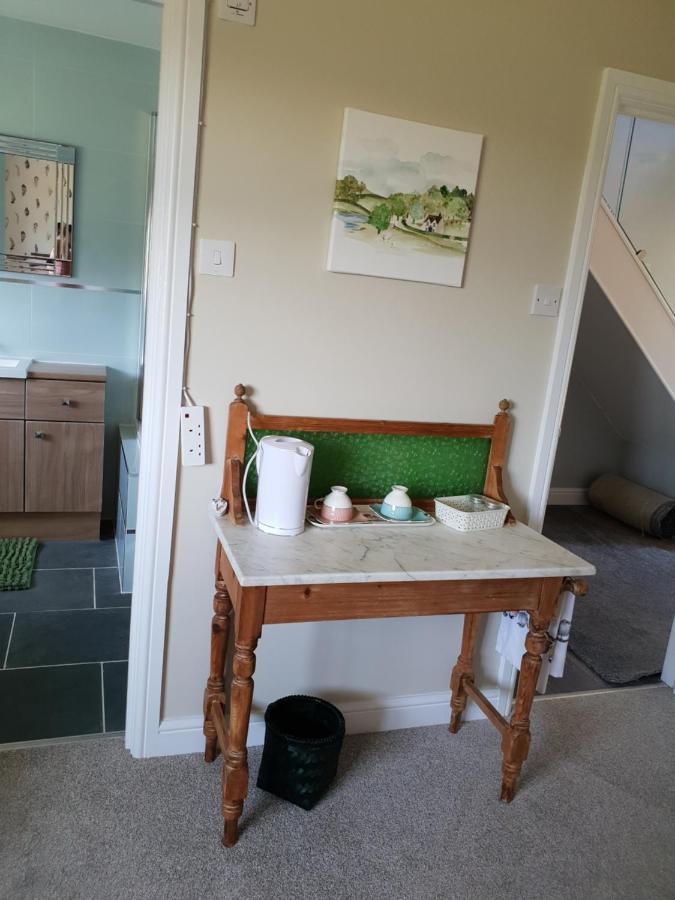Goshens Farm B&B Wootton Bridge  Екстериор снимка