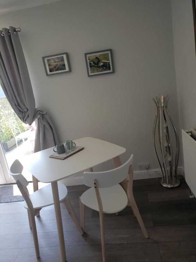 Goshens Farm B&B Wootton Bridge  Екстериор снимка
